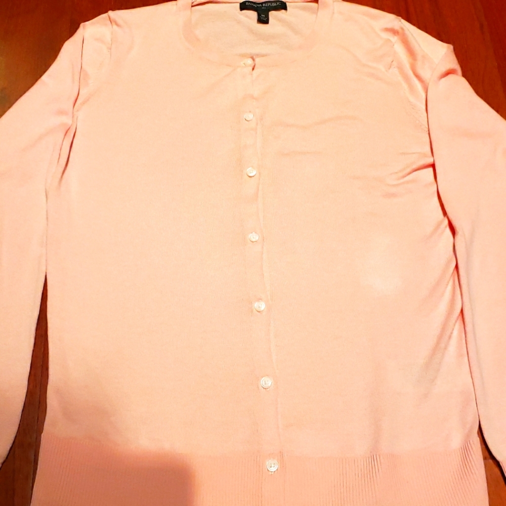 Banana republic cardigan.  Long sleeve.  Size medi